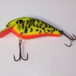 CD-1000 Rattl'n' Balsa Jack - 1/2 oz
This is the largest size Balsa Jack. It is from the earliest batches of Balsa Jacks that were made. The lip one this lure is made from a plastic printed circuit board. Later they used a slightly smaller plastic lip when they were put into mass production.