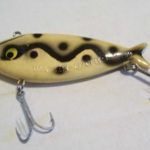 B-1300 Water Gater.
Here is a Water Gater in a non cataloged color..... Serpentine ...Ivory with Black wavy line on the sides. 1/2 oz.